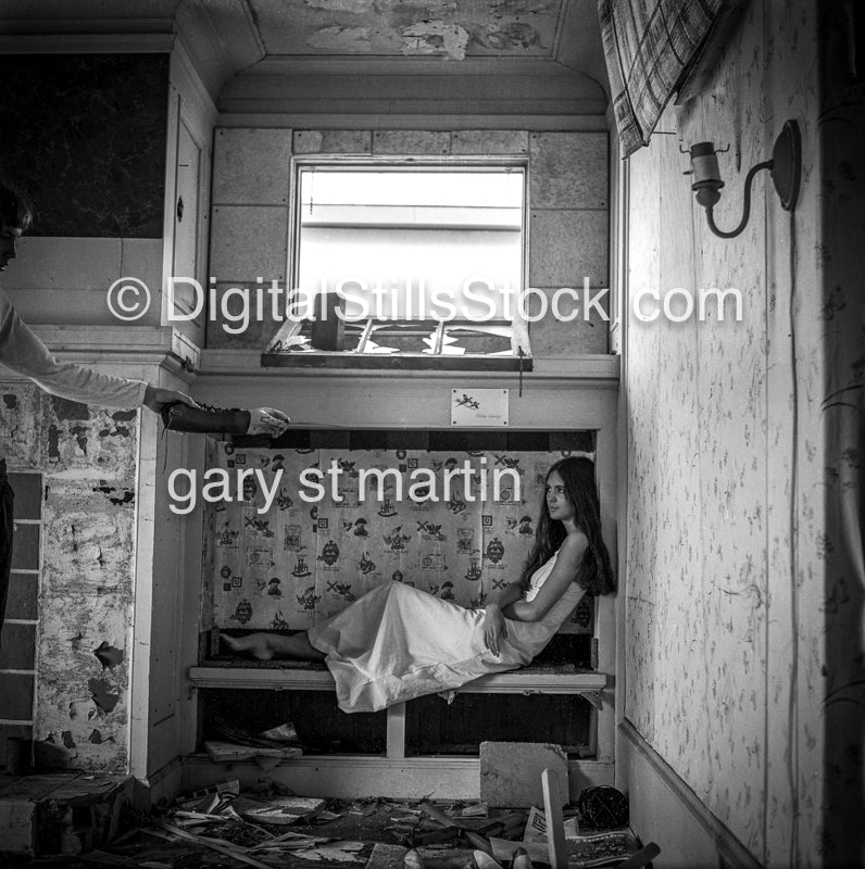 Kristy, Model, Posing View 1, Analog, Portrait, Women, Black & white