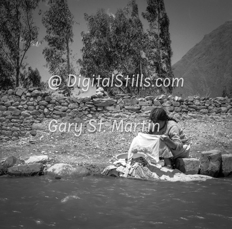 Washing Materials, Analog, B&W, Peru