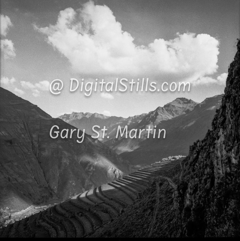 looking at the God's, Analog, B&W, Peru