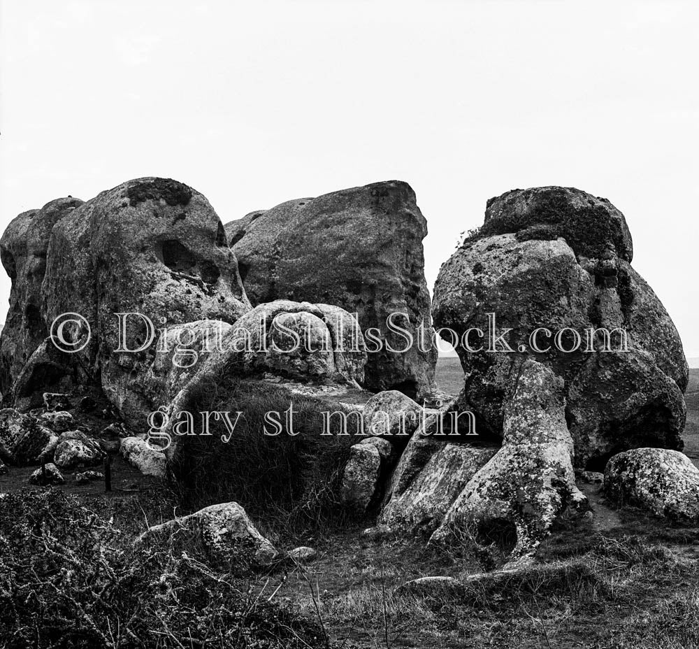 Large Boulders Focus Shot