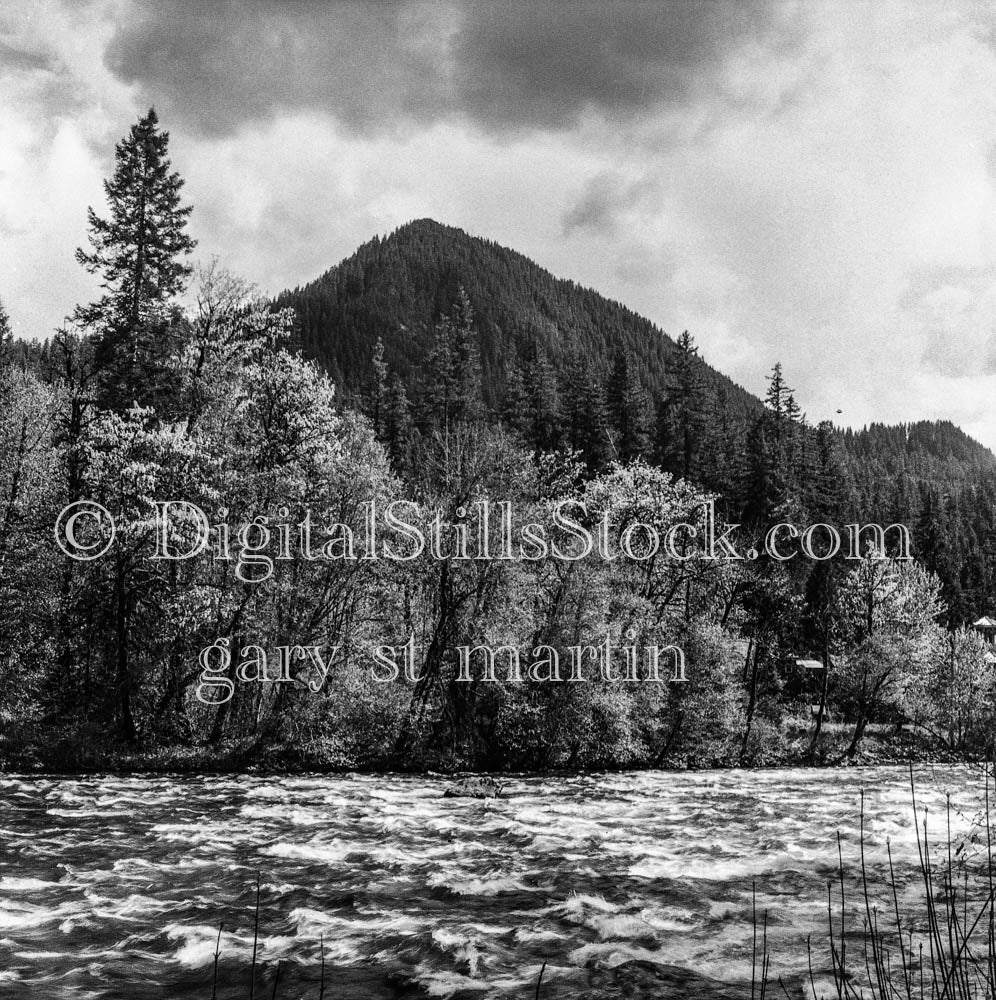 Rushing River and Clouded Schreiner Peak, Oregon