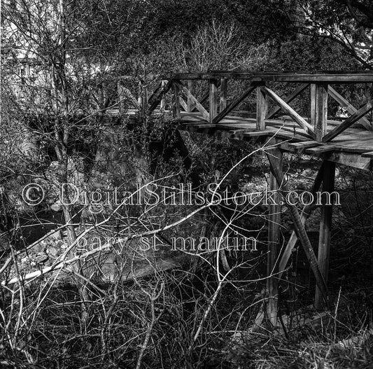 Sonoma County, Wooden Bridge heading to Hot Springs