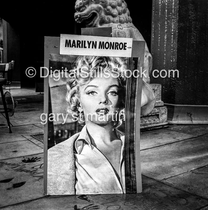 Marilyn Monroe Grauman's Chinese Theater Hollywood, analog, Black & White, Oddities