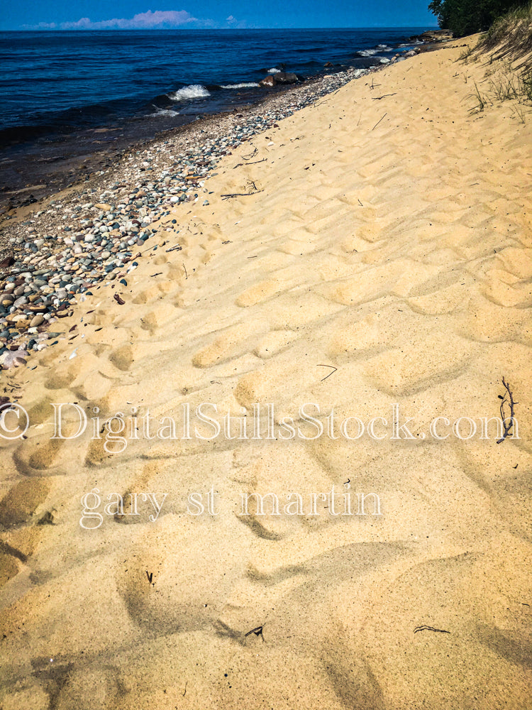 Footprints in the yellow sand , digital Grand Marais