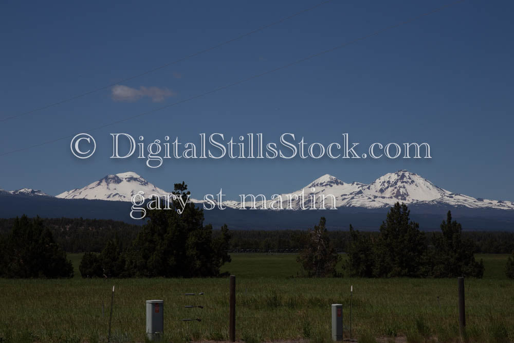 Three Peaks Three Sisters Mountain Oregon