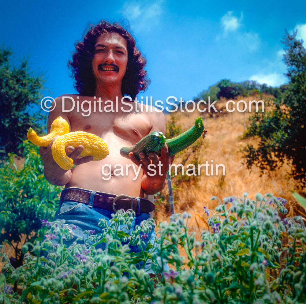 Earnie holding up the harvest, Garden, Silverado Canyon, analog, color, portraits, men