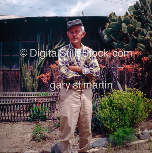 Ol Man in his Garden, analog, color, portraits, men
