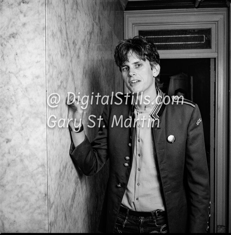 Darius in the Magnets down hallway