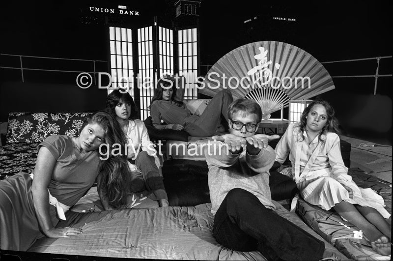 Dane Conover On the roof, hands out