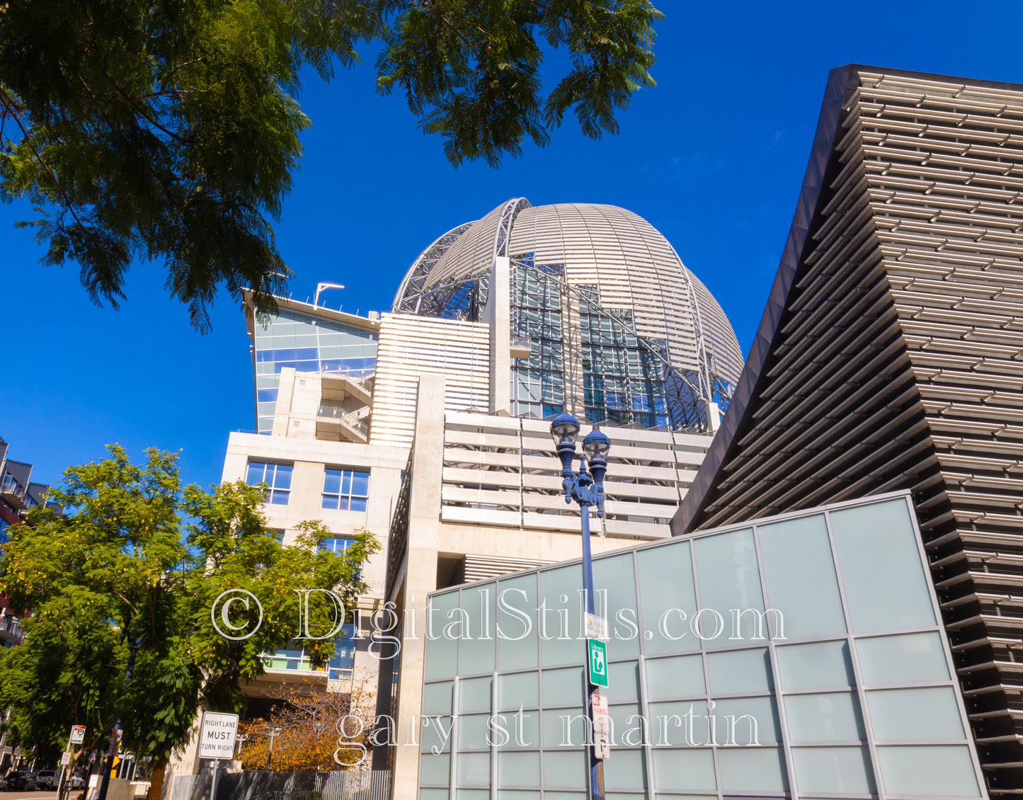 San Diego Central Library Sideview