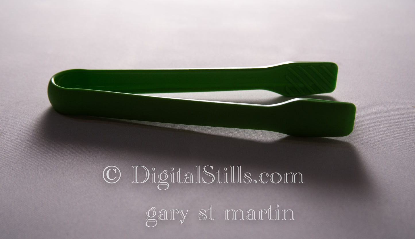 Tongs Out White