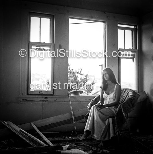 Kristy, Light on her Hair, analog, black & white, portrait