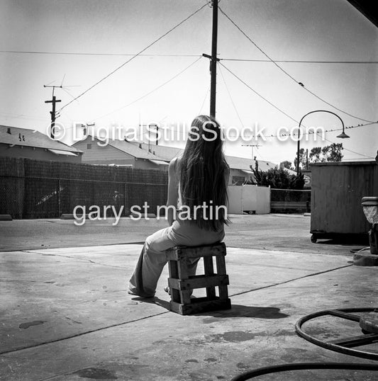 Diana, From The Back, Sitting On A Chair, analog, black & white, portrait