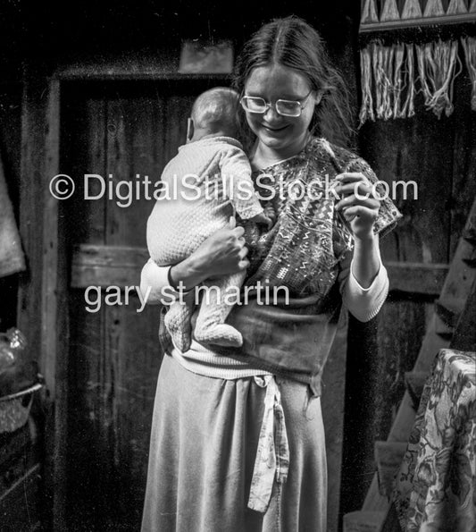 Hippie lady with child, Analog, Black & White, Portraits Men