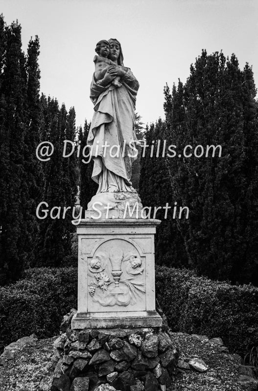 Statue On A Pedestal, Black & White, Oddities