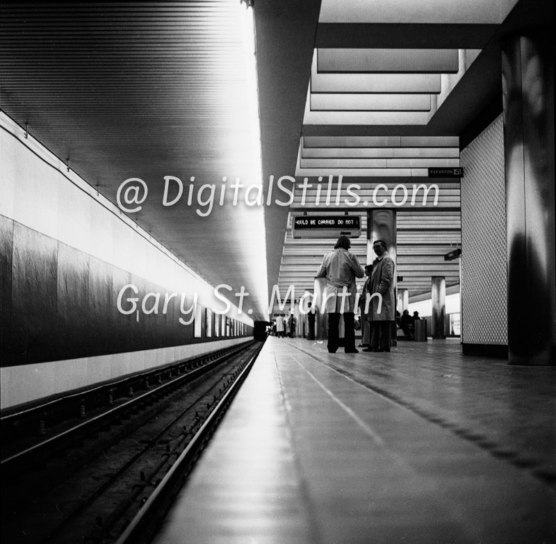 BART station San Francisco Long corridor, Black & White, Oddities