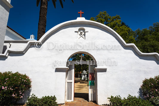 Entrance along Mission San Luis Rey