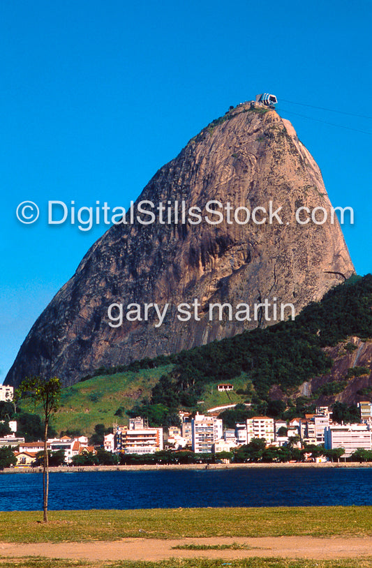 The House atop the Mountain