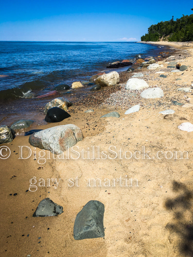 Big rocks on the beach, digital Grand Marais