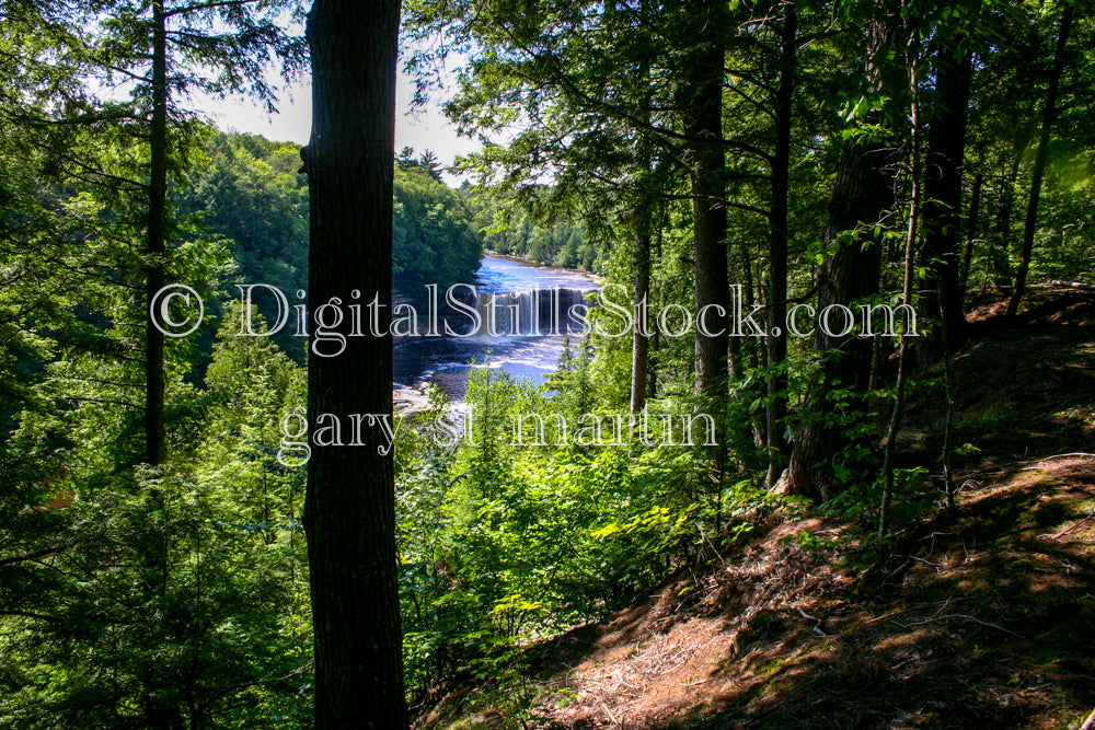 Tahquamenon Falls from the hiking trail, digital Tahquamenon falls