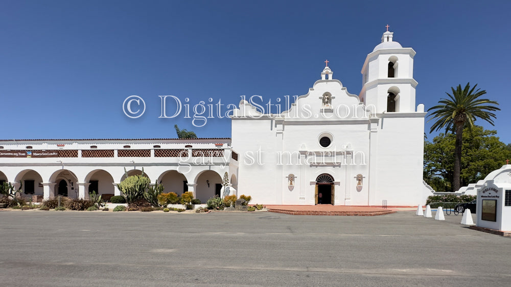 Wide Angle Building of Mission San Luis Rey V2