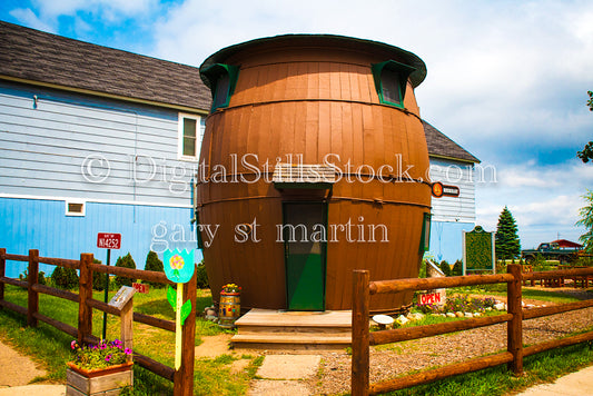 Backside of the Pickle Barrel house Museum, digital Grand Marais