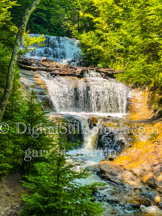 Sable Falls Cascading down, digital Grand Marais