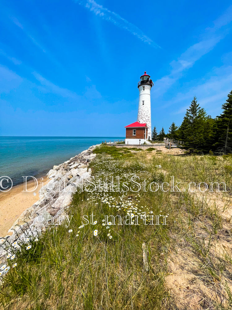 Wide view of the Lighthouse in front of a green field, digital Crisp Point