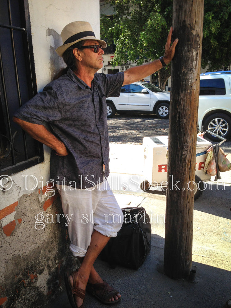 Waiting, digital Puerto Vallarta