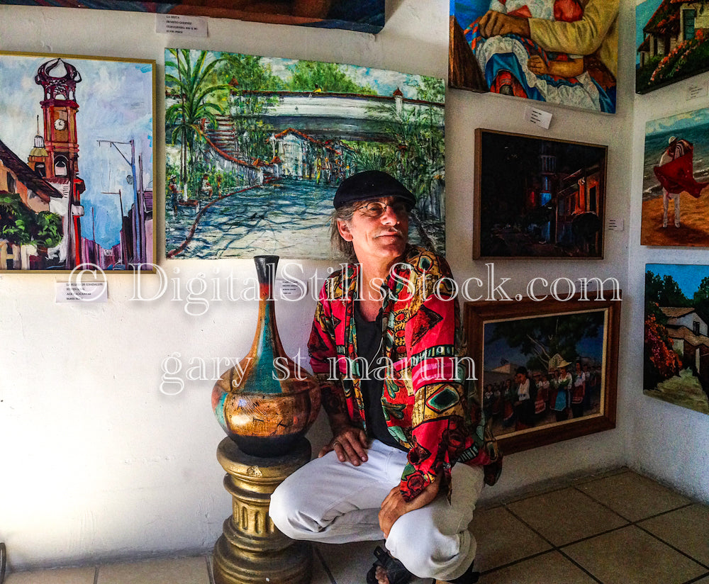 Posing with the Art, digital Puerto Vallarta