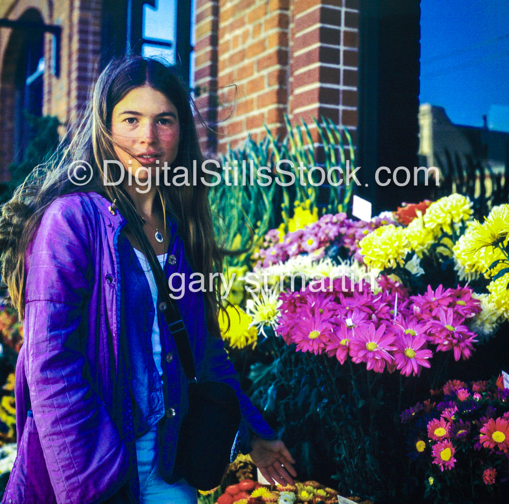 Carolyn Cavalier, Flowers along the street, San Francisco, CA, Analog, Color, People, Women