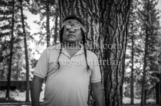 Gordon Biddles, image 4, Klamath Falls Indian Tribe. Oregon, analog, color, portraits, men