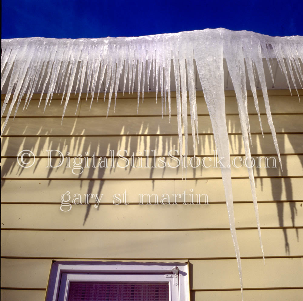 Icicle Overhang, Analog, Color, Michigan