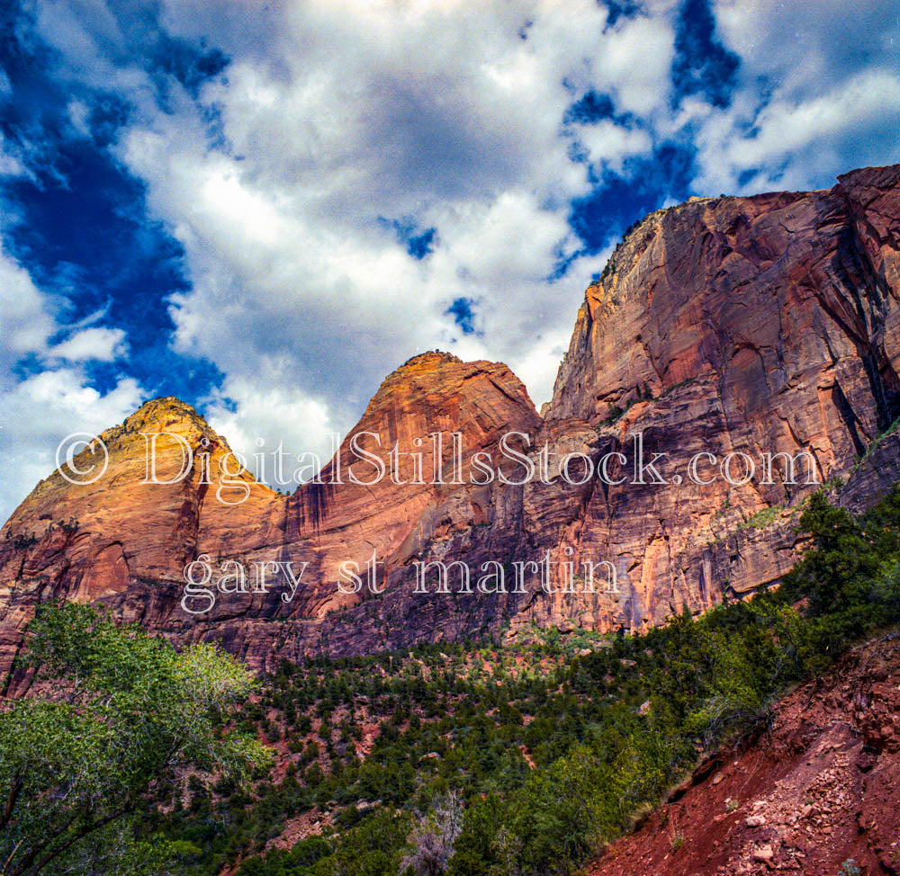 Group of mountains in Bryce Canyon, analog Bryce canyon