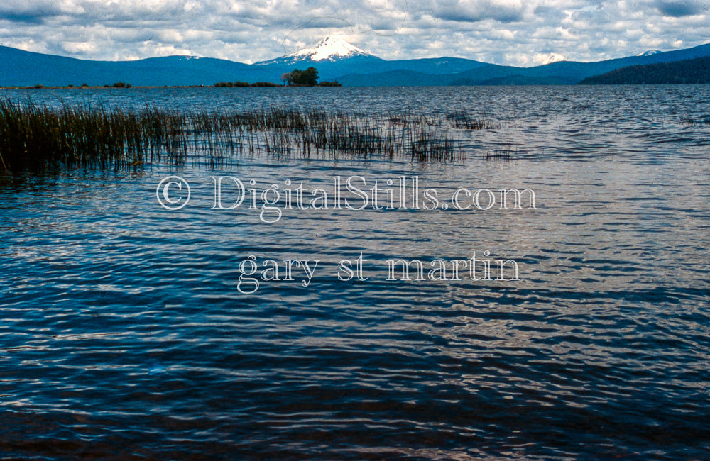 View of the lake and mountain at Klamath Falls, analog Oregon